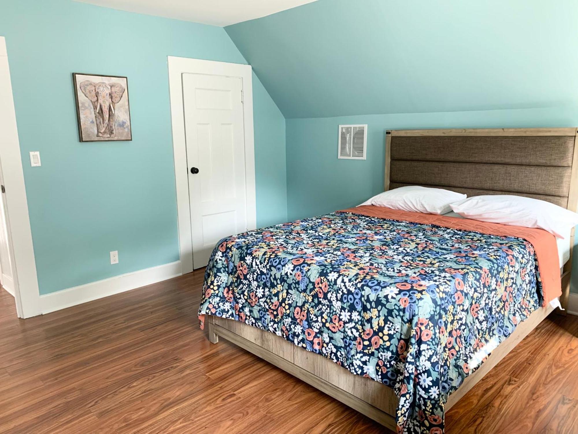 Newly Renovated 4 Bedroom Apartment Near Downtown. Montclair Exterior photo